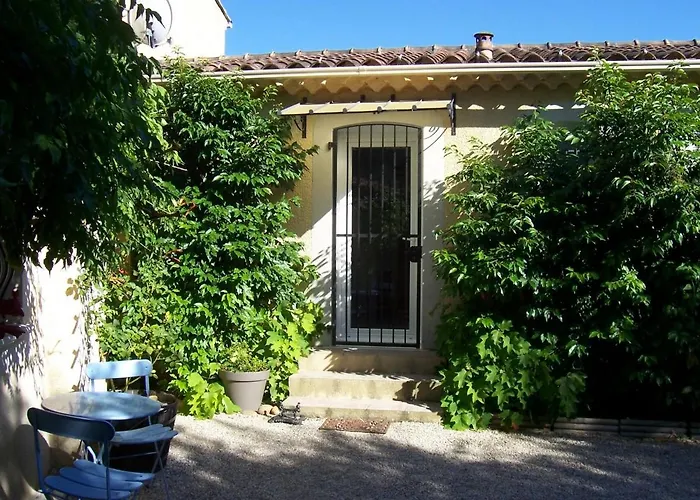 Chambres D\'Hotes Dans Villa Avec Piscine Chez Raphaele