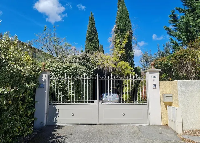 Chambres D\'Hotes Dans Villa Avec Piscine Chez Raphaele
